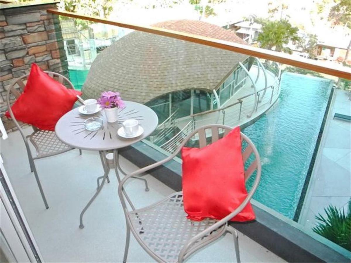 Emerald Terrace Patong Exterior foto